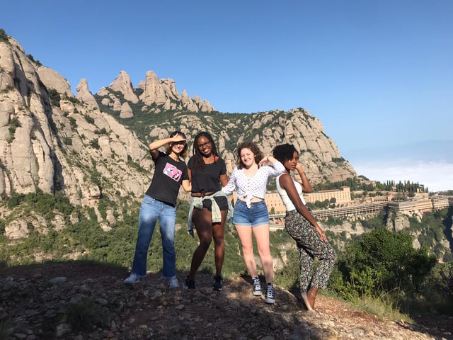 CAPAStudyAbroad_Barcelona_Fall 2018_Maya Crawford and Friends at Montserrat