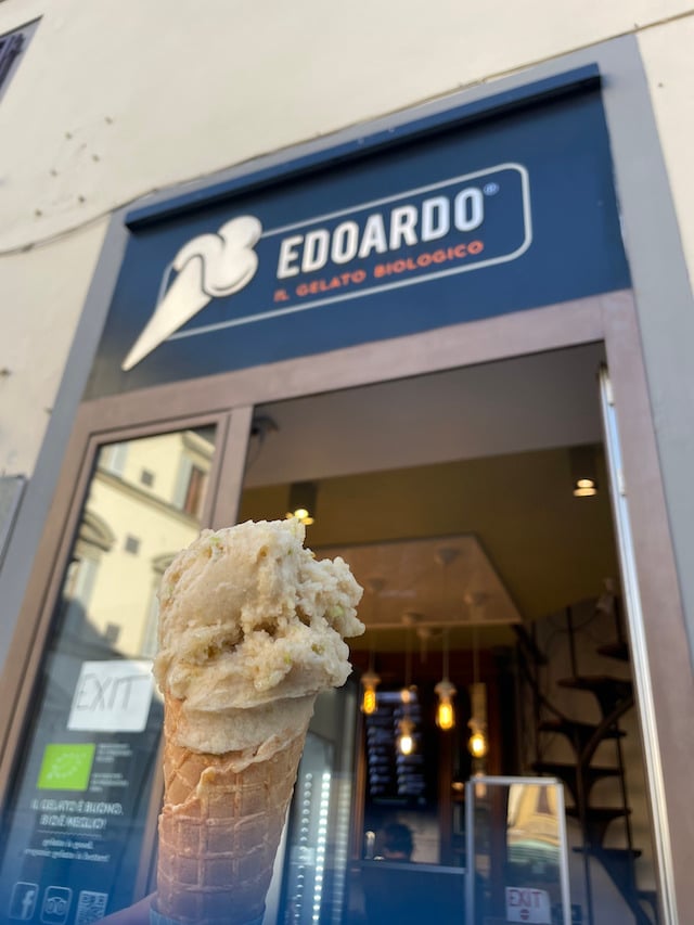 The "Ed Sheeran" gelato - an apple and cinnamon-flavored gelato from Edoardo