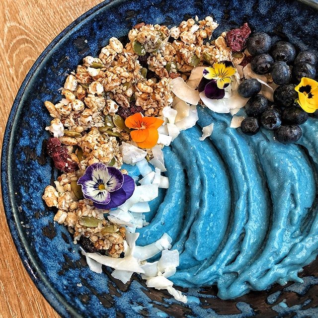 CAPAStudyAbroad_Sydney_Summer2018_From Jordan Eimer - Blue smoothie bowl