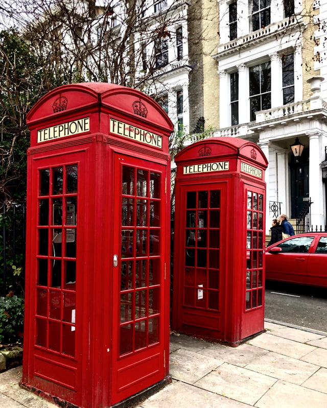 CAPAStudyAbroad_London_Spring2018_From Kelly Allen - The Iconic Red Telephone Booth