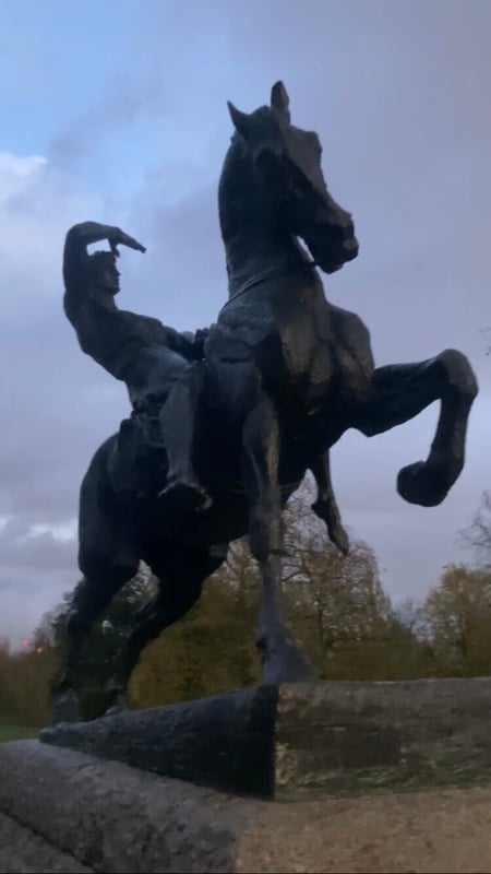 Equestrian statue at Hyde Park
